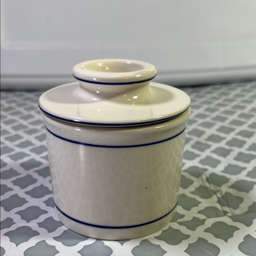 Butter crack keeper Ceramic Cup and Holder Set - Picture 3 of 5